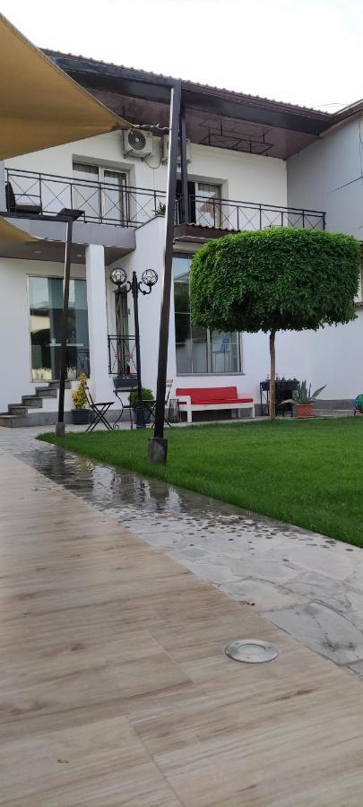 Garden Lounge Hotel Yerevan Luaran gambar