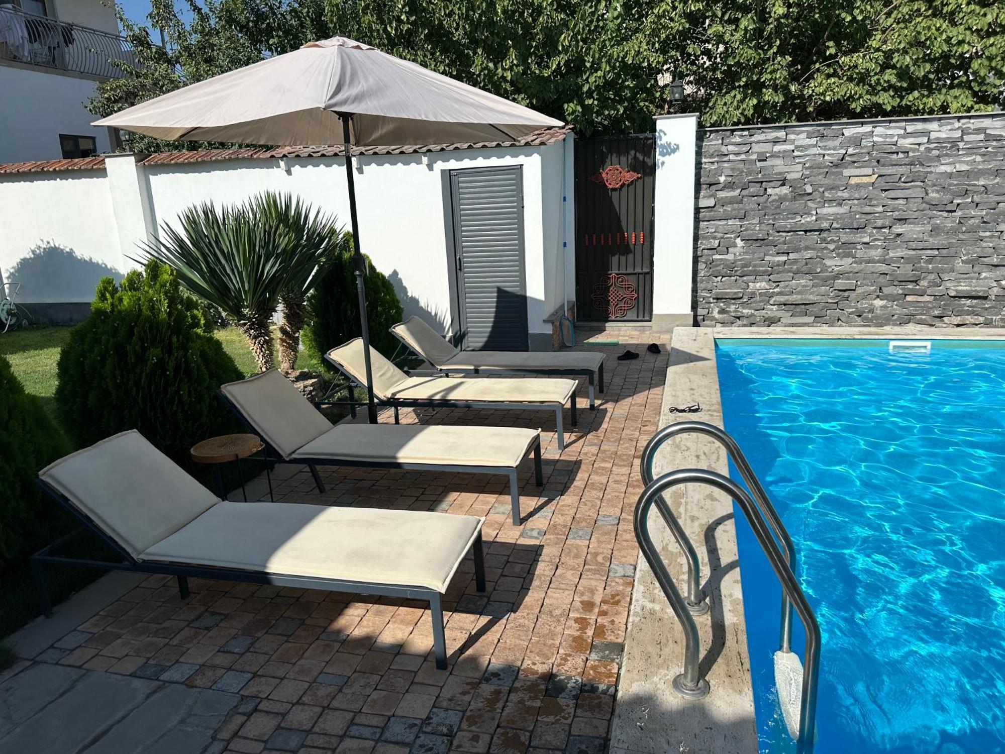 Garden Lounge Hotel Yerevan Luaran gambar