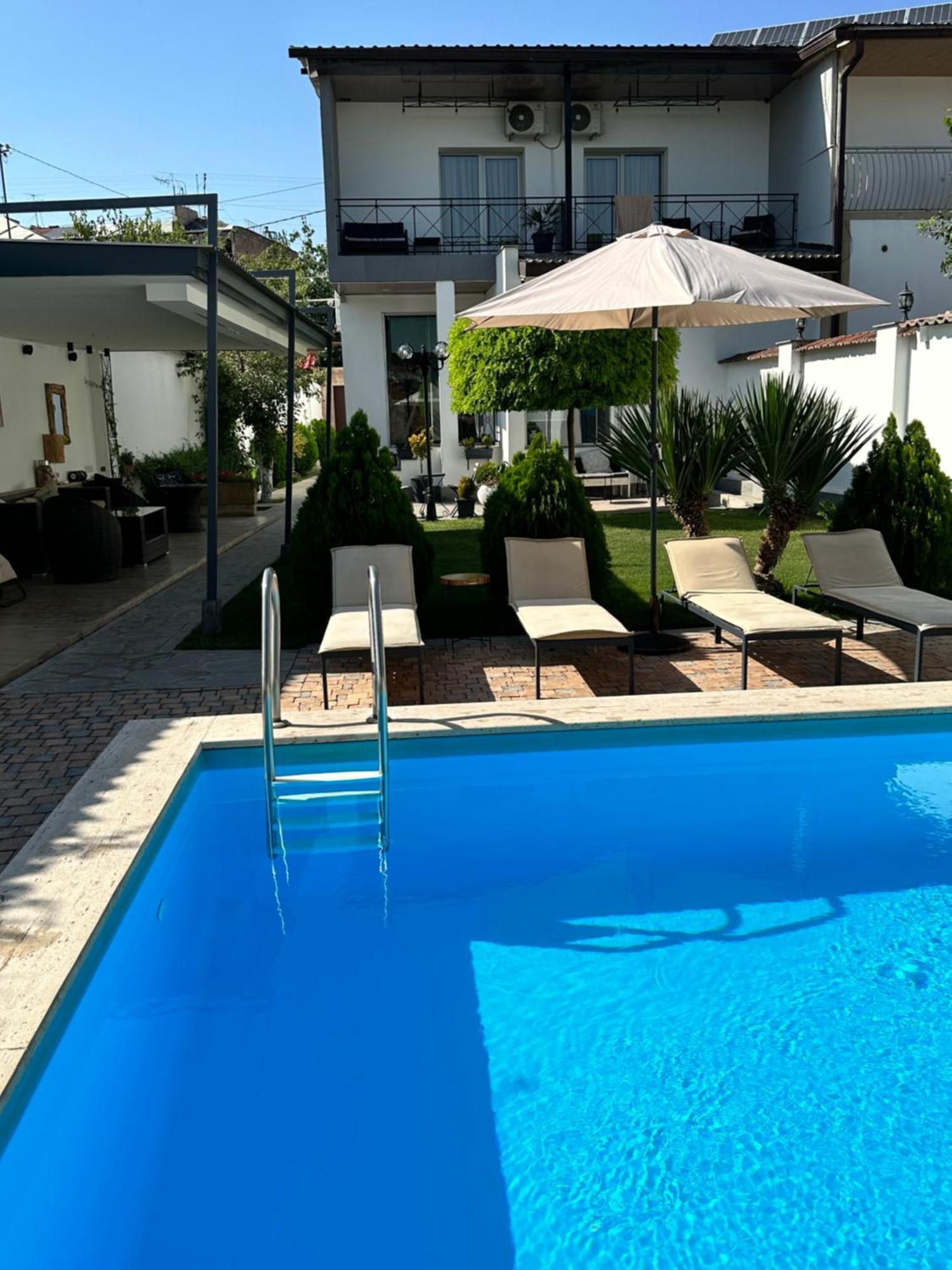Garden Lounge Hotel Yerevan Luaran gambar